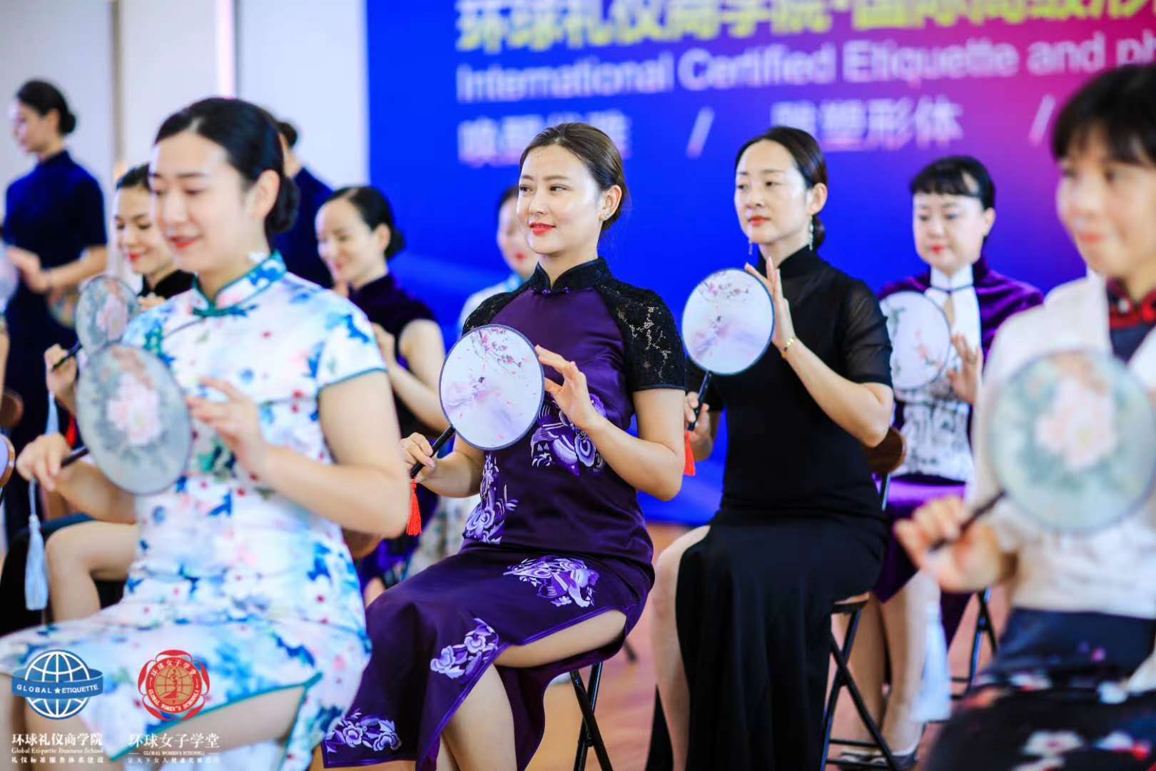 旗袍文化礼仪仪态指导师培训学员风采5 旗袍文化礼仪仪态指导师培训学员风采5